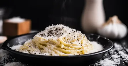 Cacio e Pepe Recipe: The Classic Roman Pasta Dish