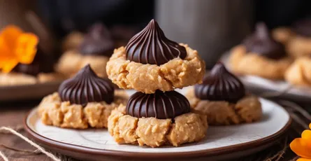 Peanut Butter Blossom Cookies Recipe